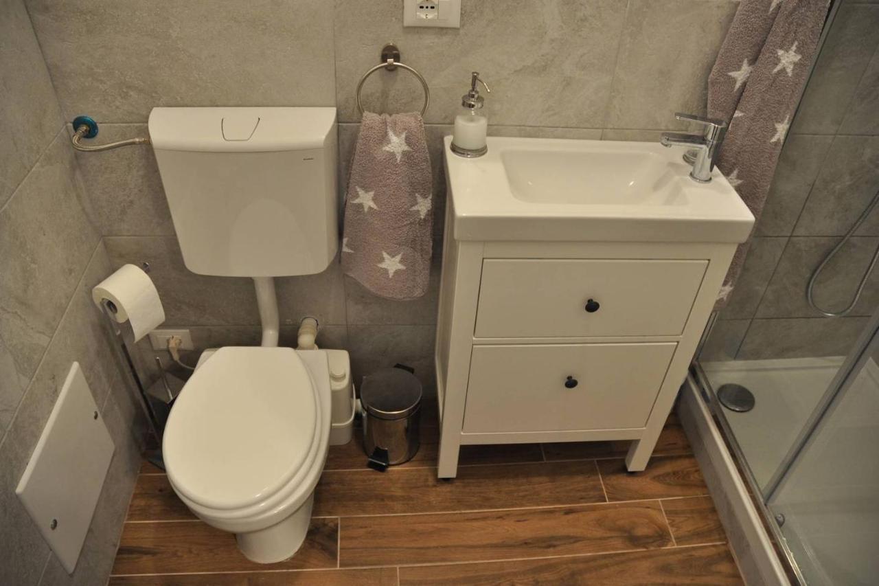 Camera E Bagno Privato A 3 Minuti Dalla Stazione Bolonia Exterior foto
