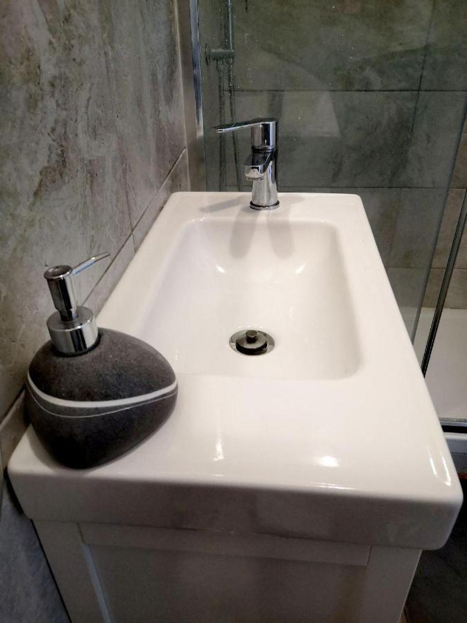 Camera E Bagno Privato A 3 Minuti Dalla Stazione Bolonia Exterior foto