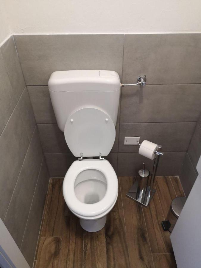 Camera E Bagno Privato A 3 Minuti Dalla Stazione Bolonia Exterior foto